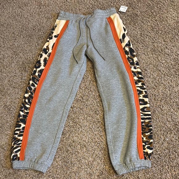 NWT Free People Movement Leopard Sport Joggers Size Small MSRP $128